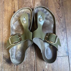 Birkenstock Gizeh Big Buckle High Shine Mud Green